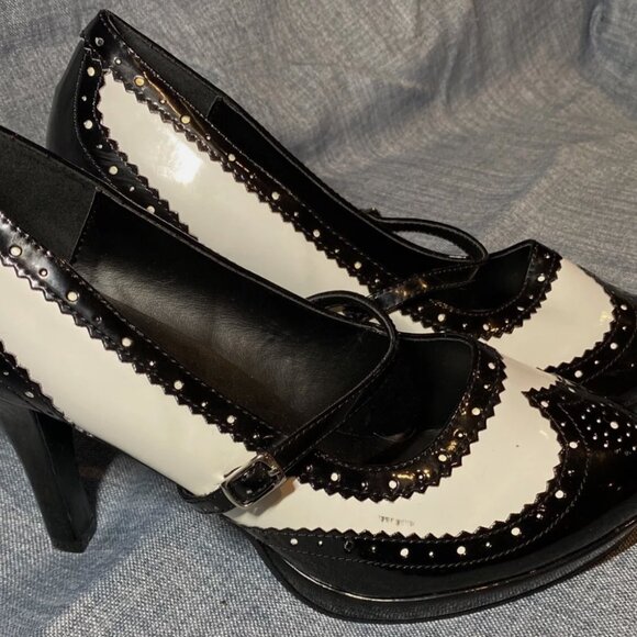 FUNTASMA Pleaser Brogue White Black Flapper Heels Shoes 10 - Picture 3 of 3